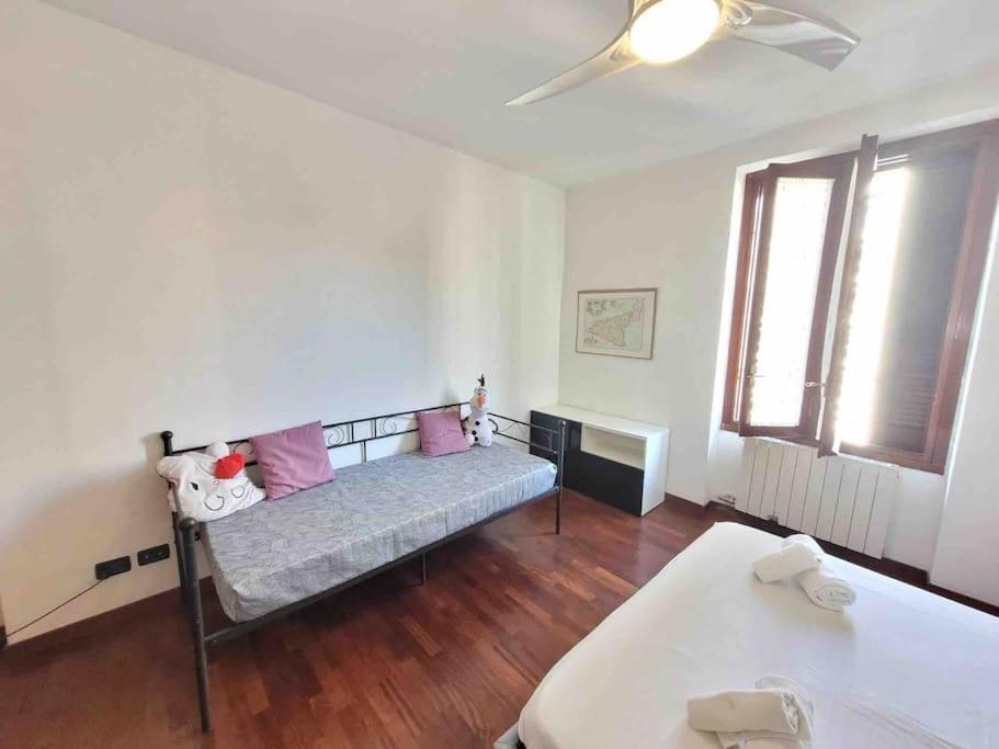 Comfortable Typical Old Style Apartment Milan Exterior photo