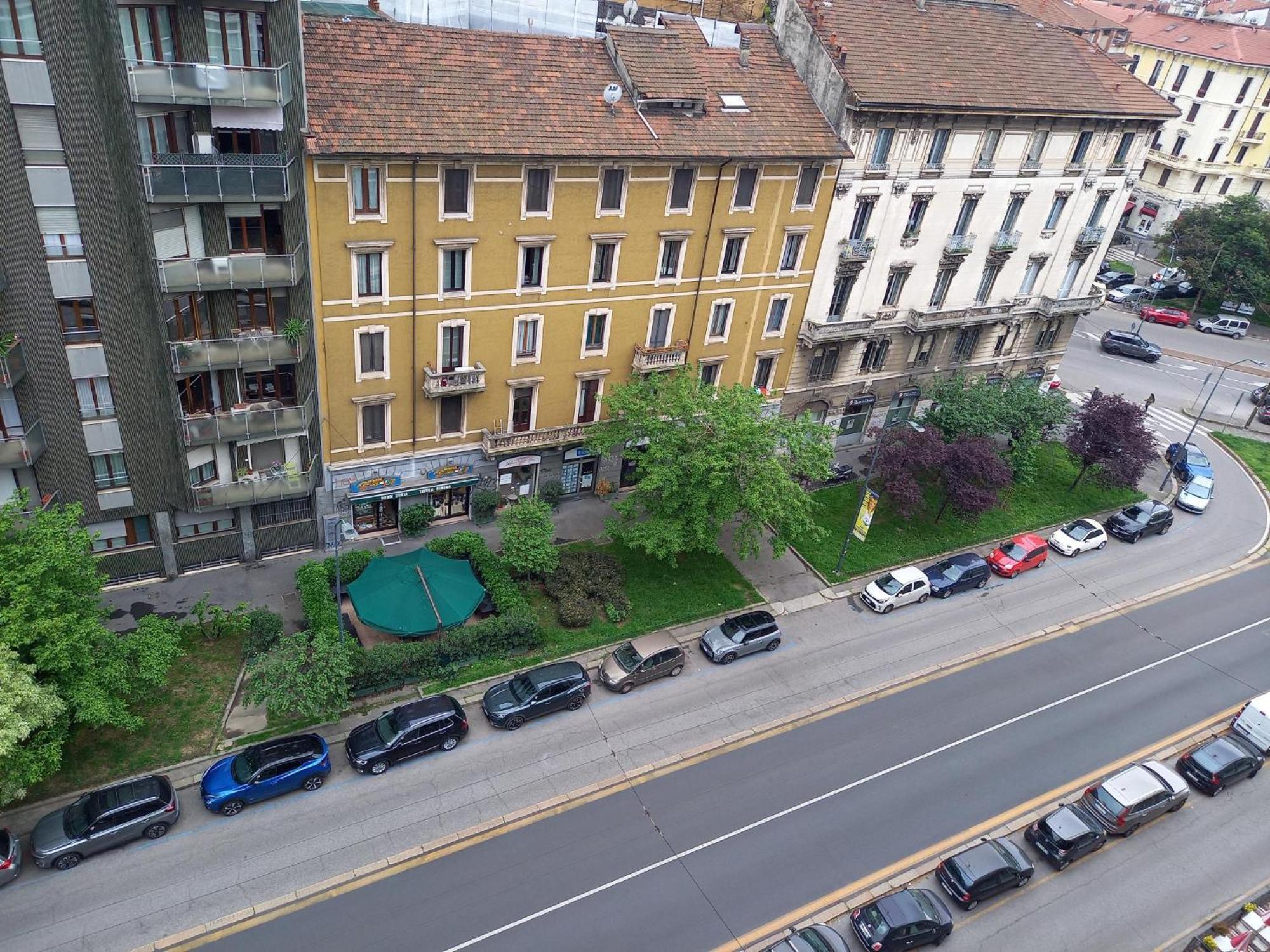 Comfortable Typical Old Style Apartment Milan Exterior photo